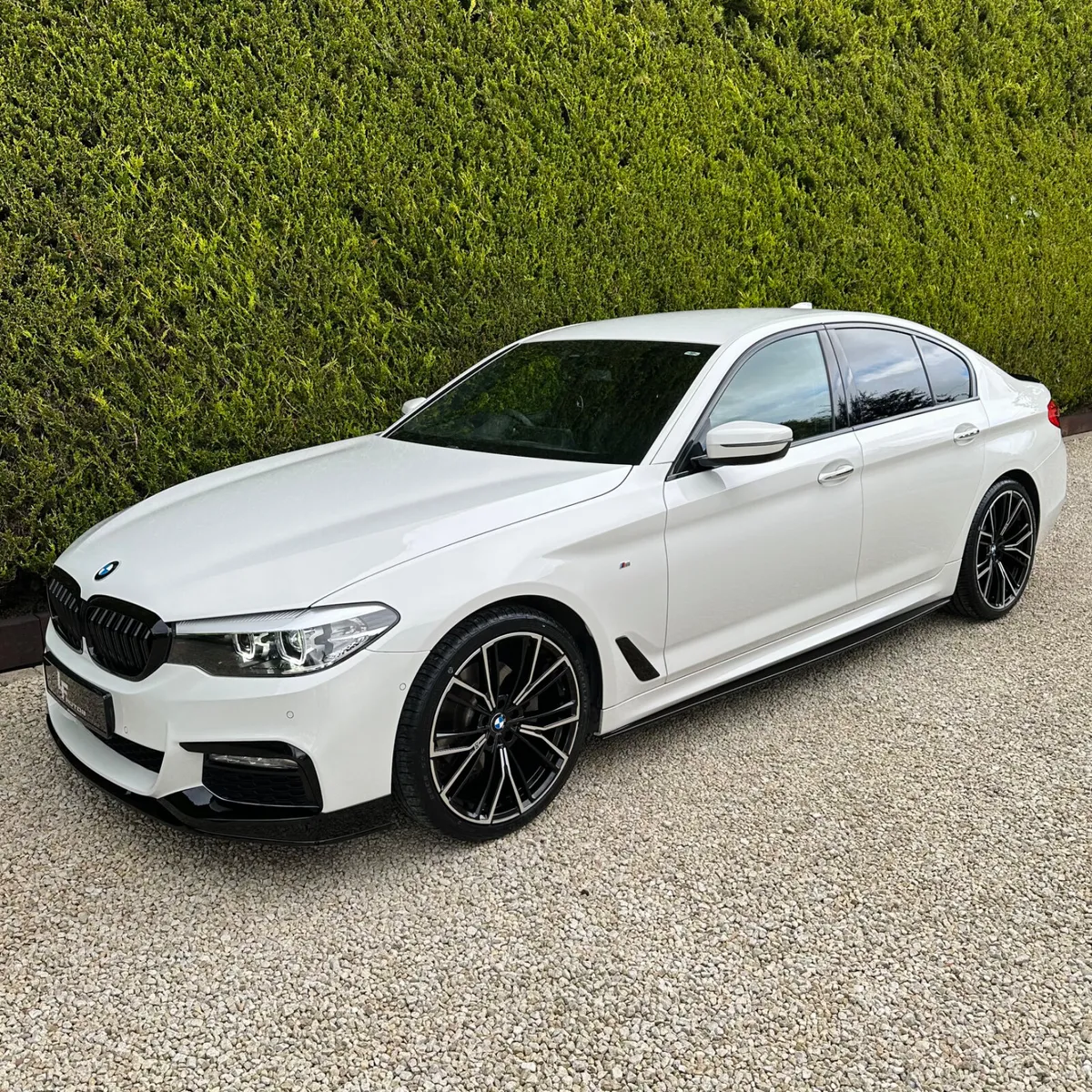 2018 BMW 520D M-SPORT - Image 2