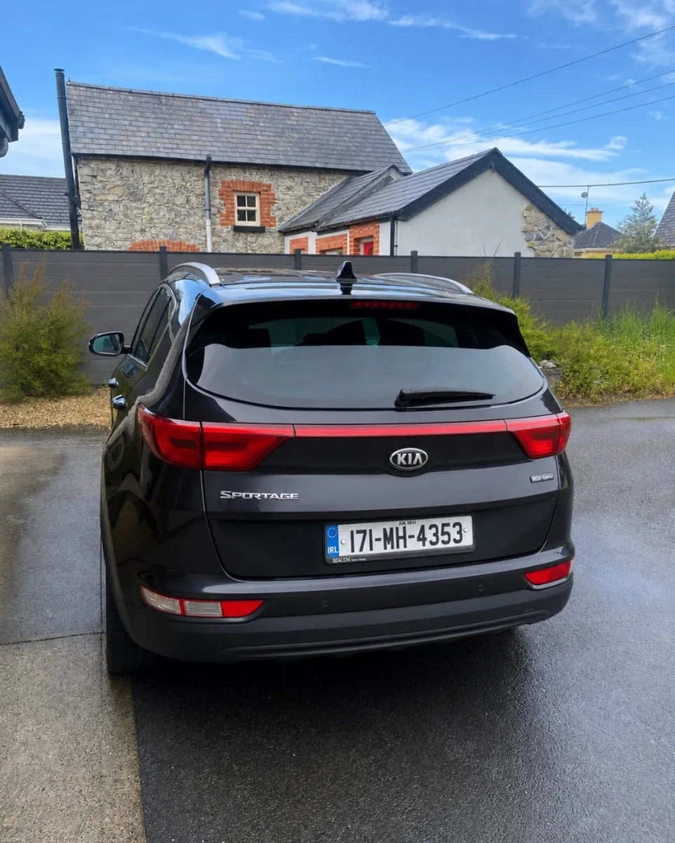 Kia Sportage 2017 - Image 2