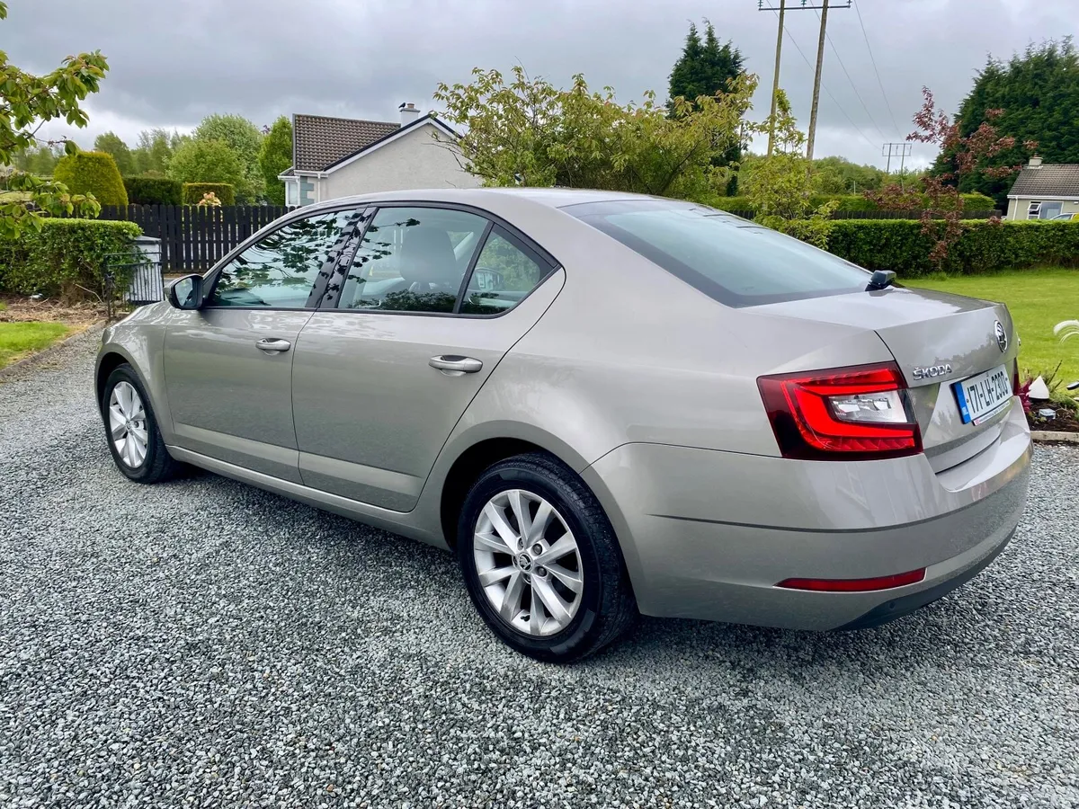 Skoda Octavia 2017 - Image 6