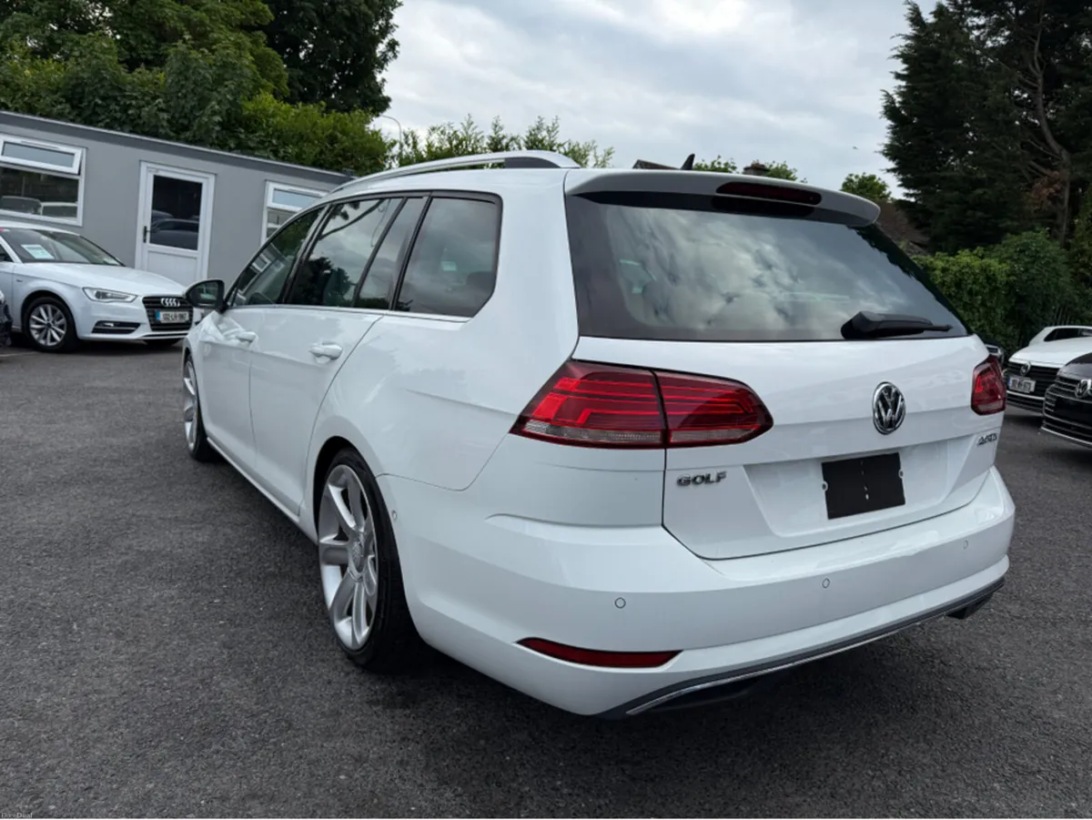 Volkswagen Golf SPECIAL OFFER ESTATE 2.0 TDI COMFO - Image 6