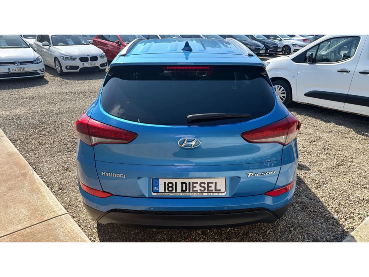 Hyundai Tucson SPORT EDITION 2WD CRDI - Image 3