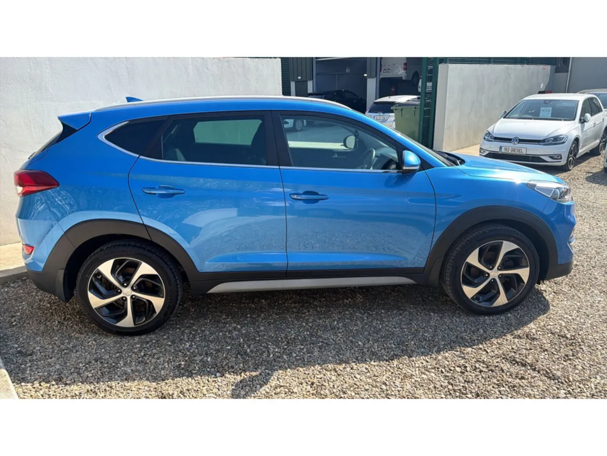Hyundai Tucson SPORT EDITION 2WD CRDI - Image 4