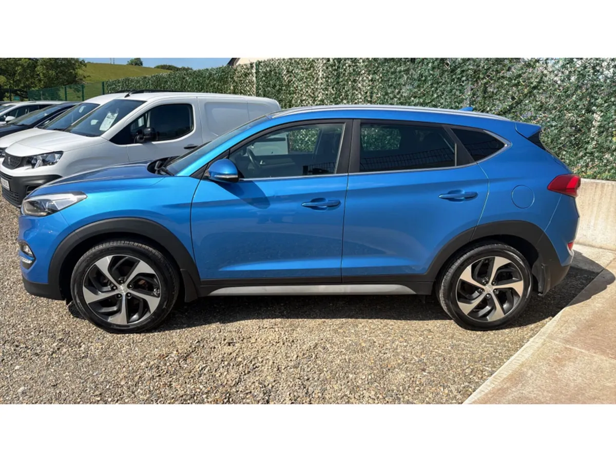Hyundai Tucson SPORT EDITION 2WD CRDI - Image 5