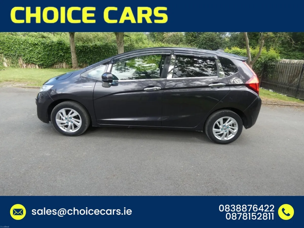 Honda Fit 1.5 AUTO HYBRID - Image 3