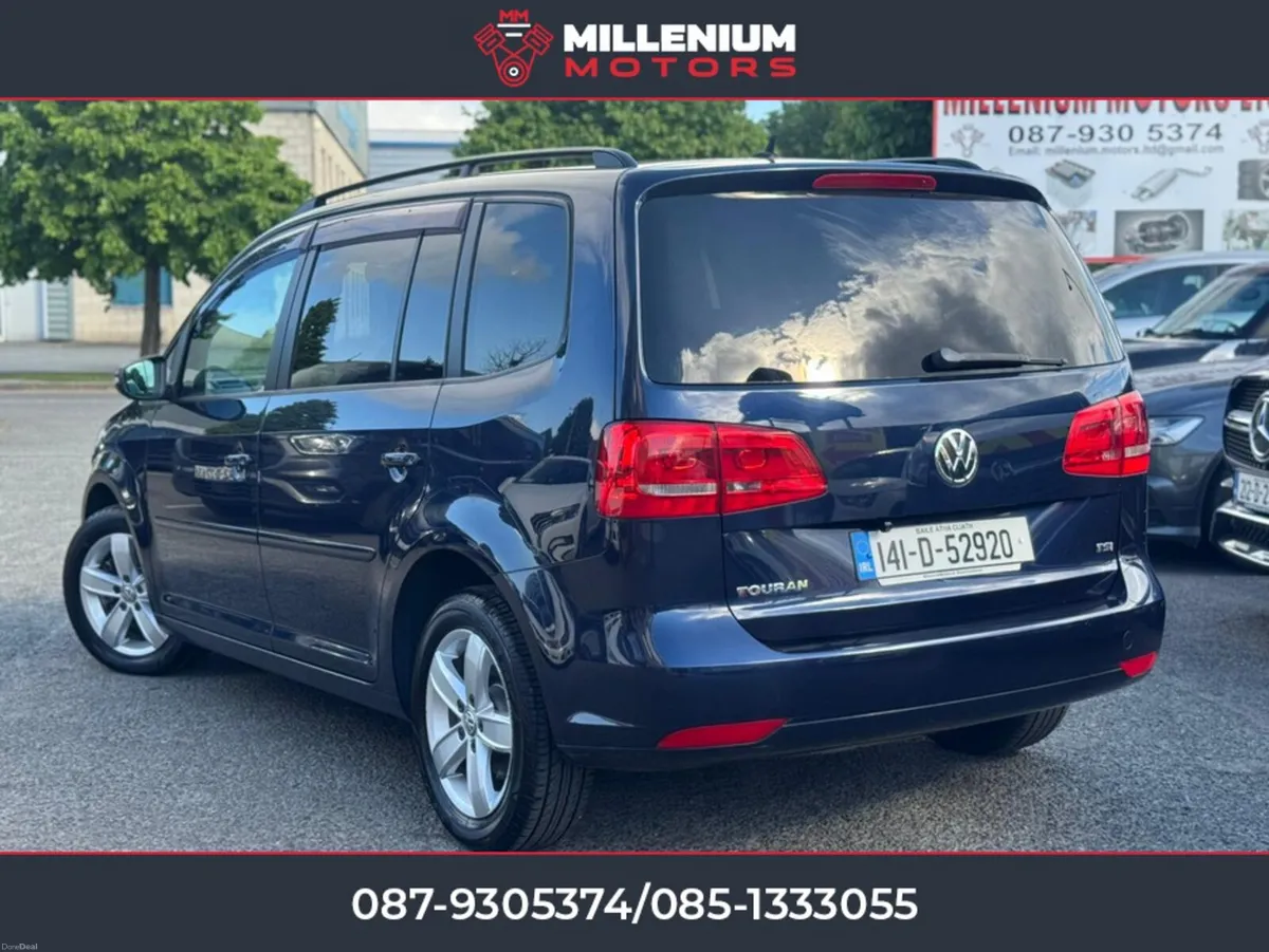 Volkswagen Touran 30KMS//LIKE NEW//AUTO//7 SEATER/ - Image 6