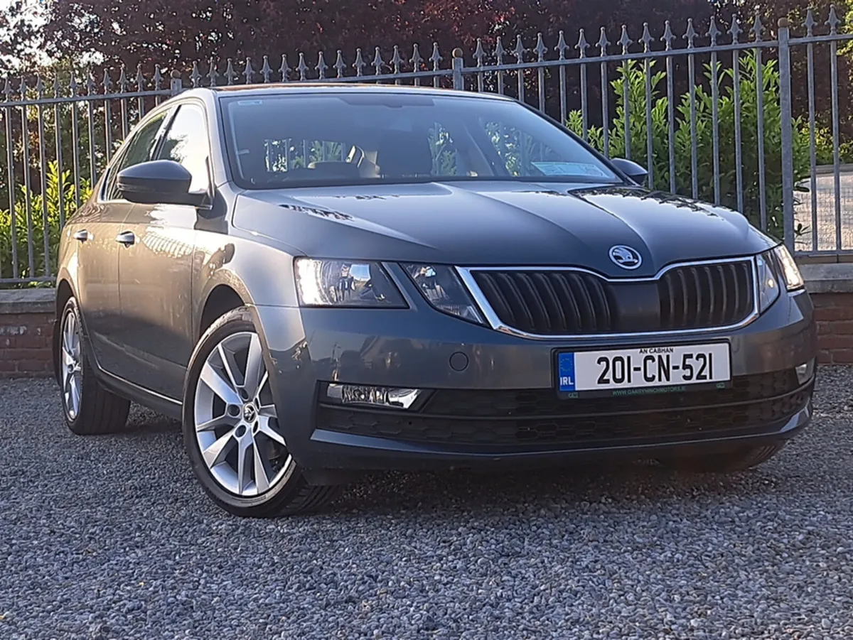 Skoda Octavia Ambition Model  1.6 Diesel Hatchback - Image 1