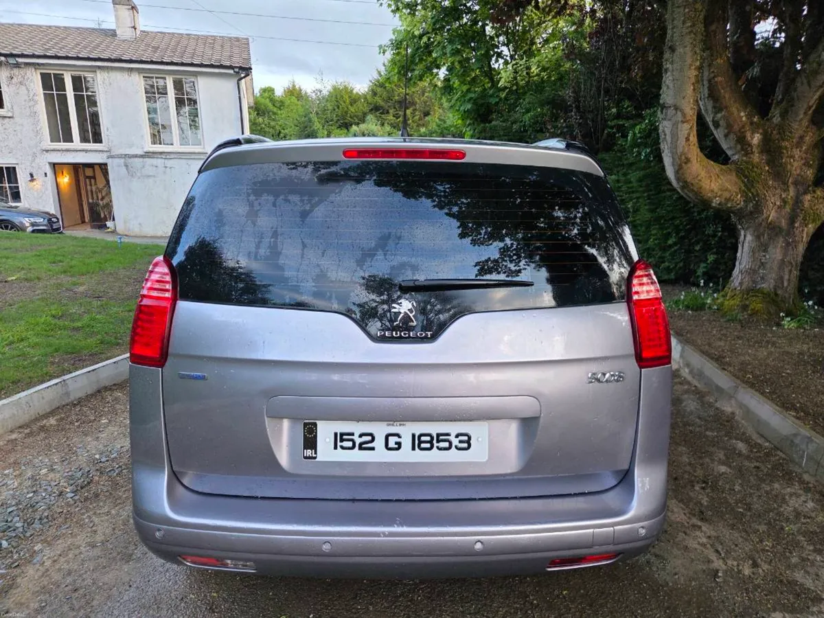 2015 PEUGEOT 5008 - Image 4