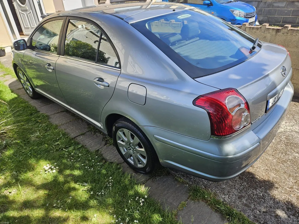 Toyota avensis 1.6 petrol .LOW MILEAGE - Image 3
