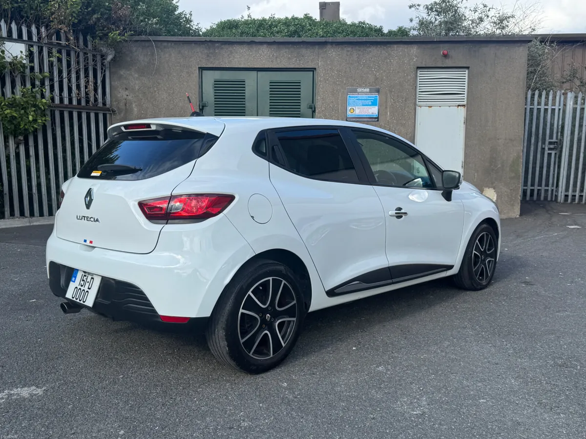 Renault Clio 1.2 Automatic Petrol - Image 4