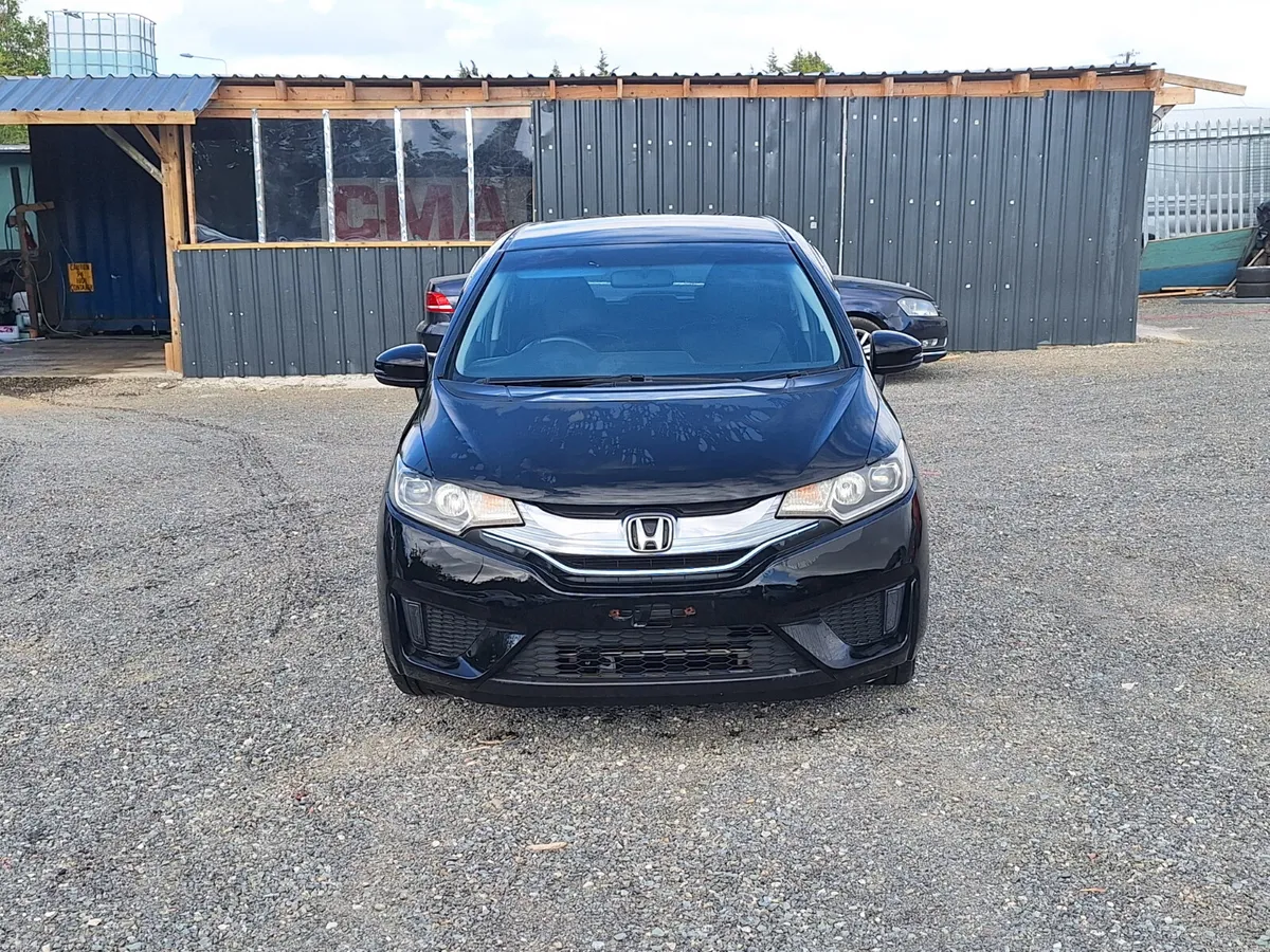 2014 Honda fit Hybrid - Image 1