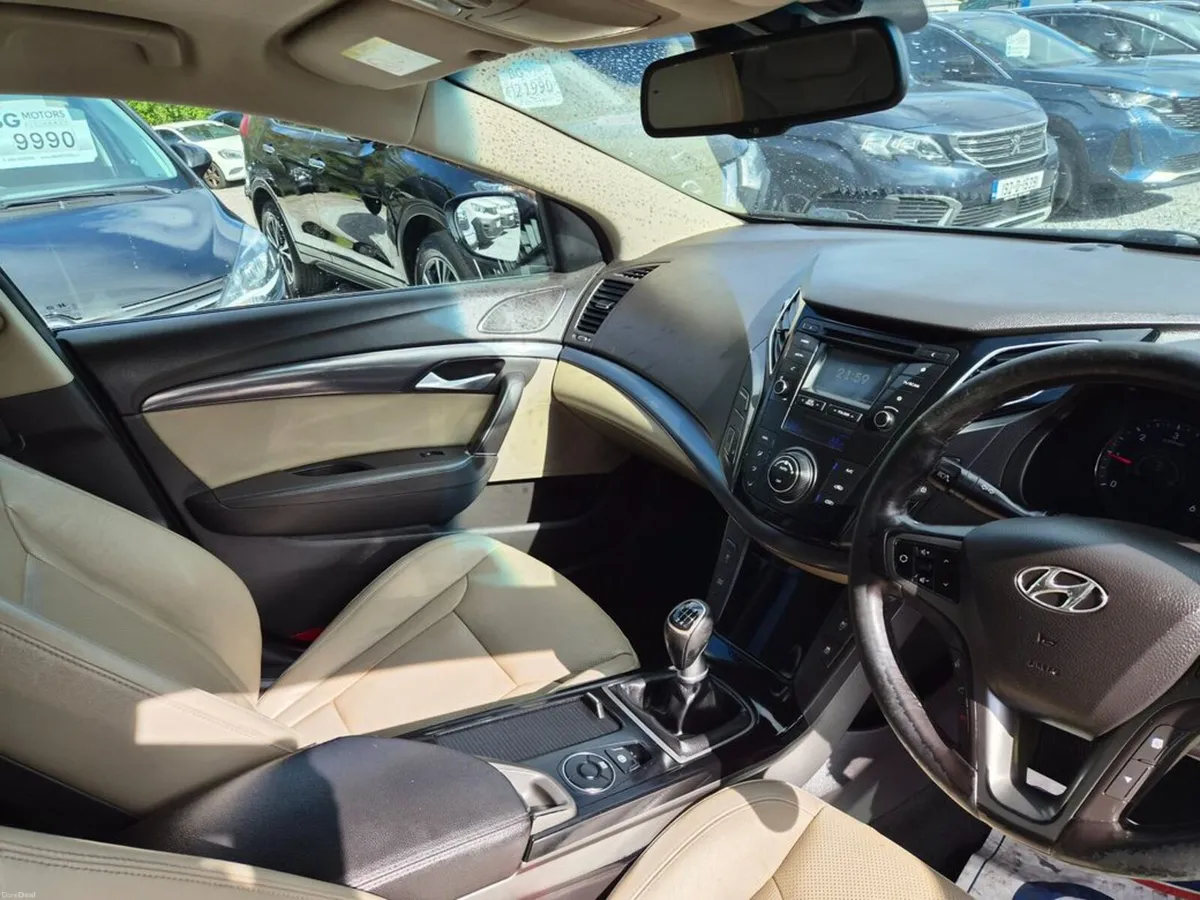 Hyundai i40 Executive Plus 4DR - Image 4