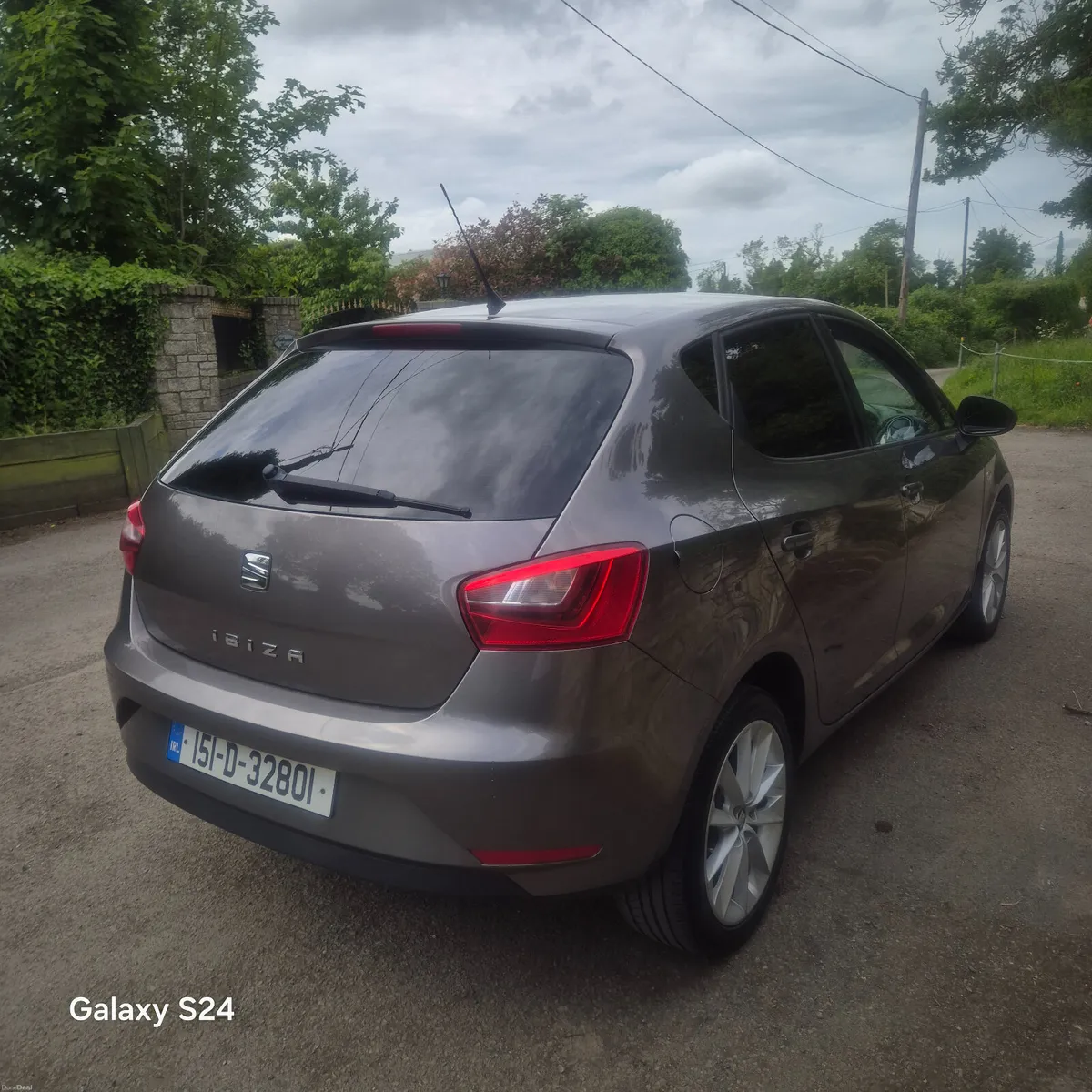 SEAT Ibiza 2015 1.2 petrol manual - Image 2