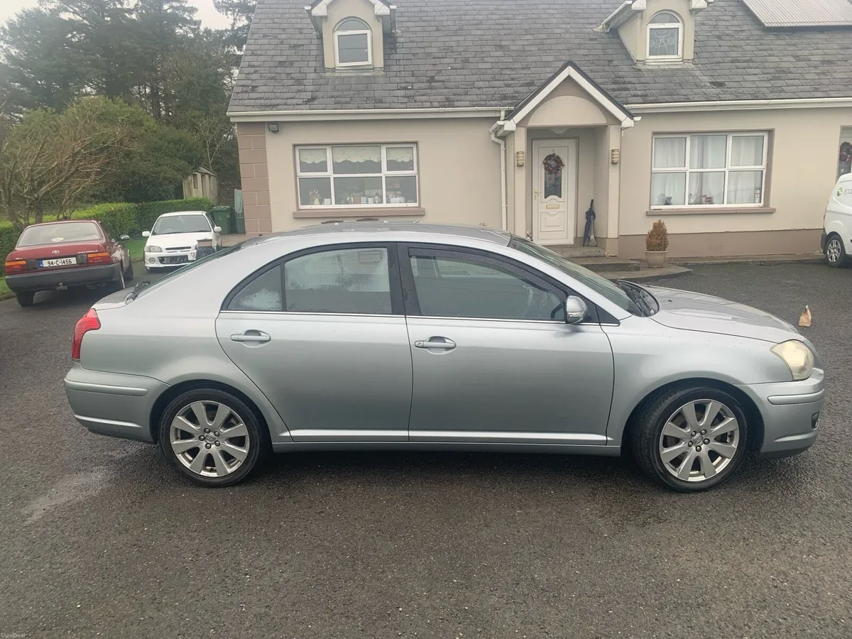 Toyota avensis - Image 4