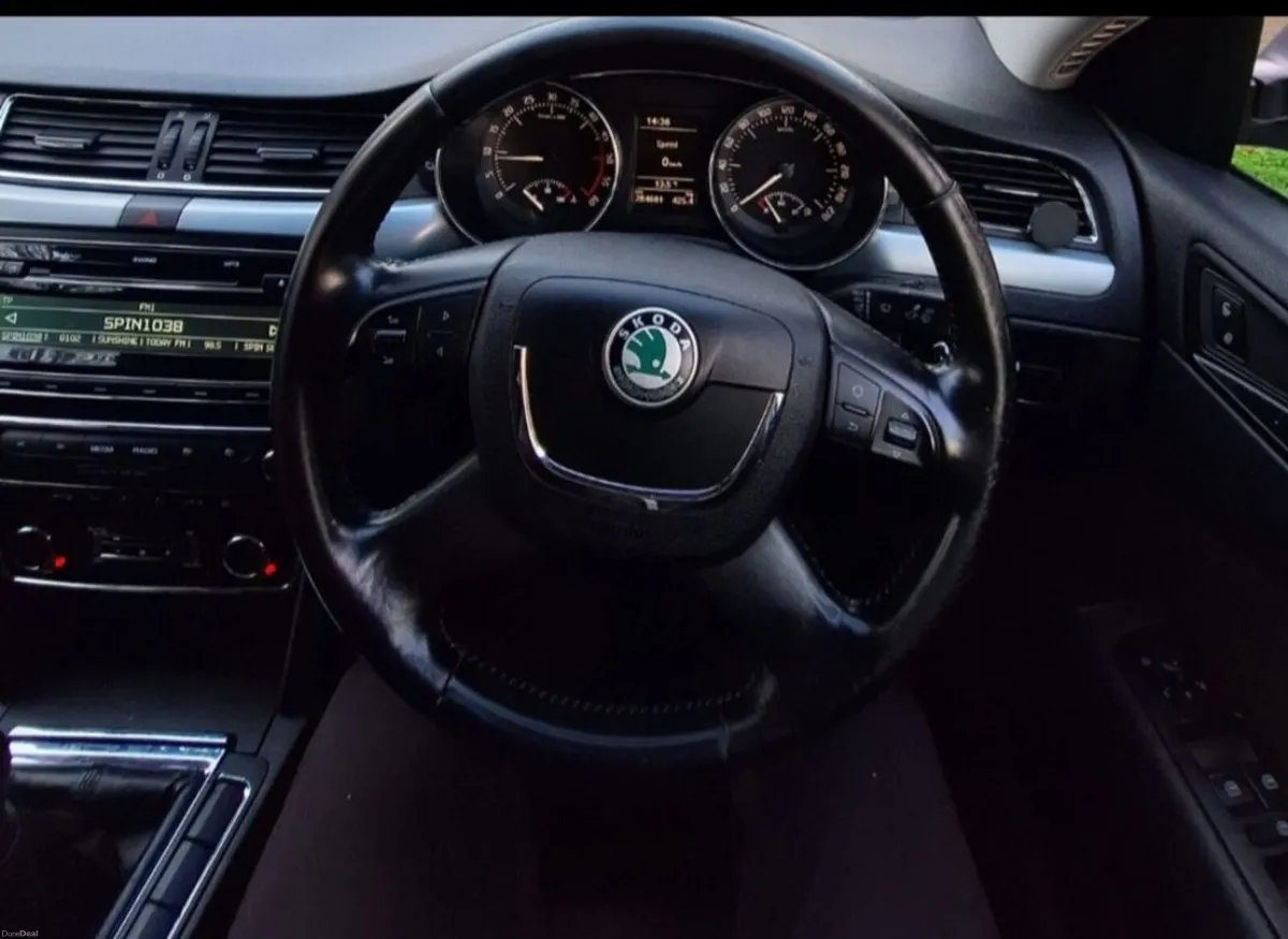 Skoda Superb 2009 - Image 2