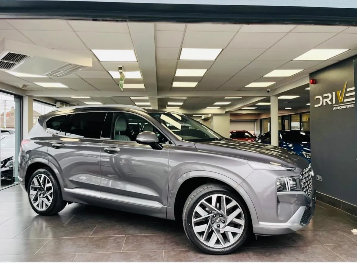 Hyundai Santa Fe 2021 4WD Executive Plus 2 Year Wa - Image 1