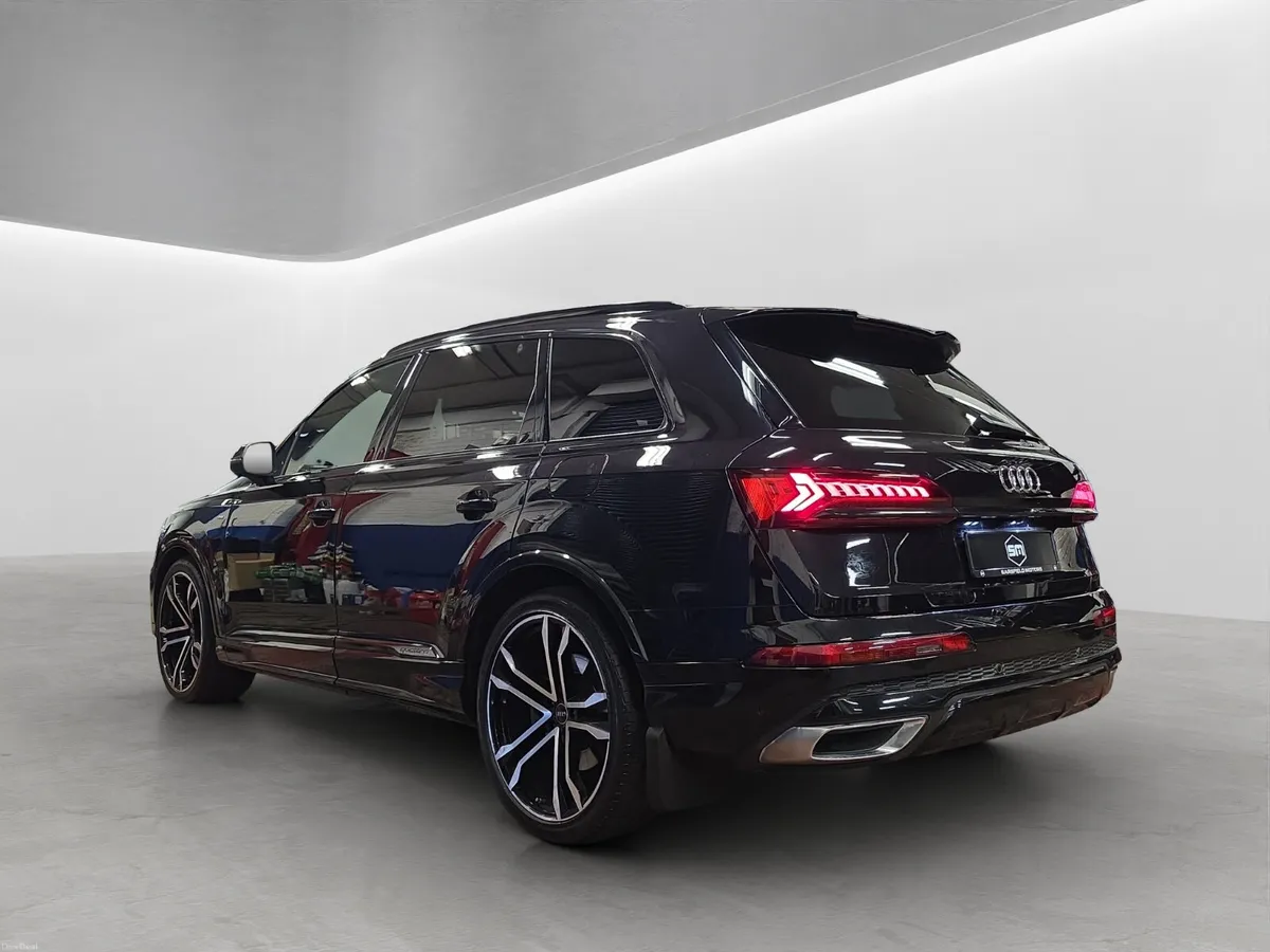 2021 AUDI Q7 3.0 TFSIE BLACK EDITION QUATTRO. - Image 4