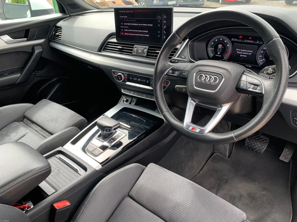 Audi Q5 2021 Quattro S Line - Image 2