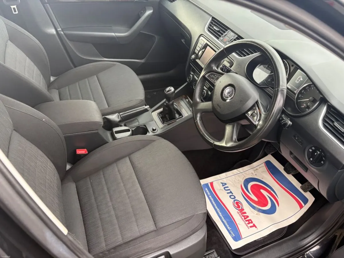 Skoda Octavia 1.6 TDI 105 Elegance - Image 2