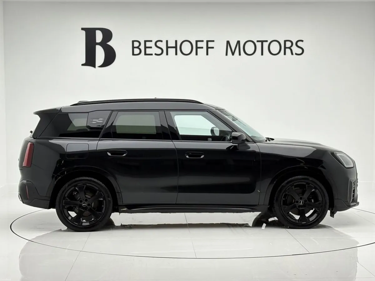 Mini Countryman SPORT=BLACK PACK//PAN ROOF//LOW MI - Image 4