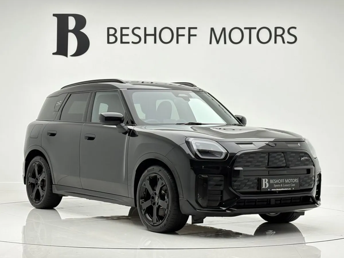 Mini Countryman SPORT=BLACK PACK//PAN ROOF//LOW MI - Image 3