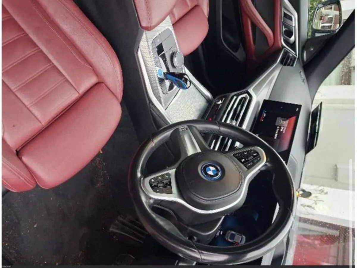 BMW i4 M Sport Pro Brooklyn Grey Sunroof - Image 3