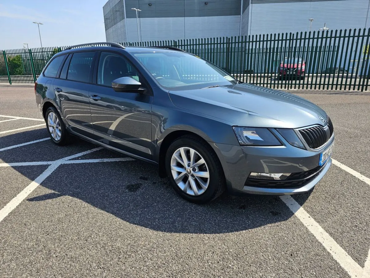 Skoda Octavia 1.0 TSI, AMBITION MODEL, ESTATE, NEW - Image 3