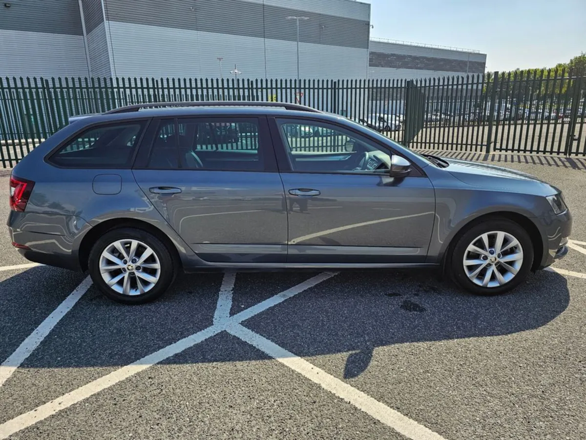 Skoda Octavia 1.0 TSI, AMBITION MODEL, ESTATE, NEW - Image 4