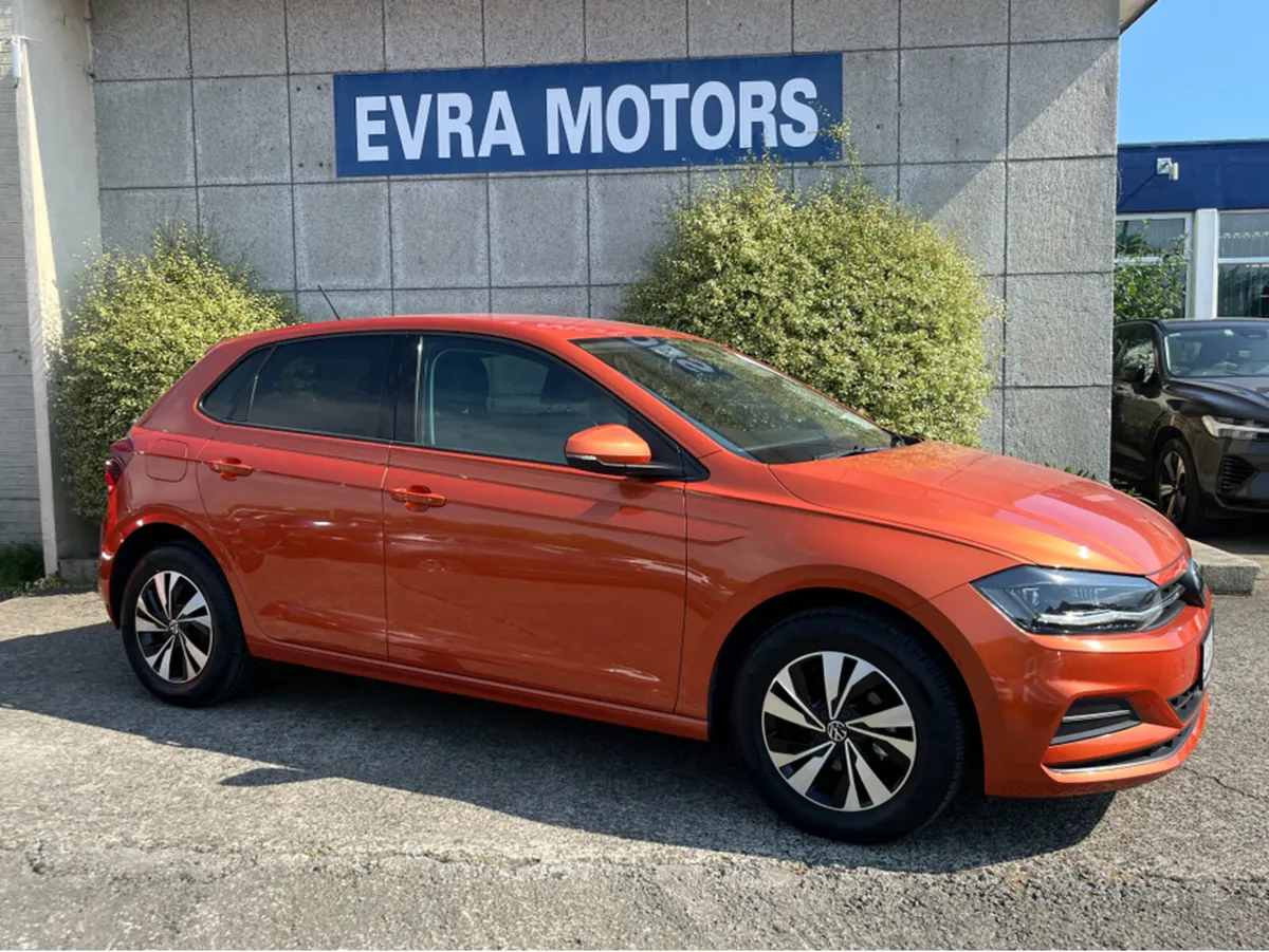 Volkswagen Polo COMFORTLINE AUTOMATIC 1.0 PETROL / - Image 3