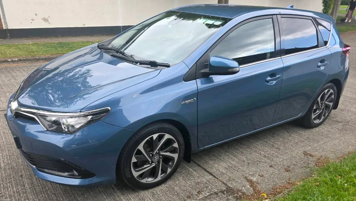 171 TOYOTA AURIS HYBRID 1.8 - Image 4