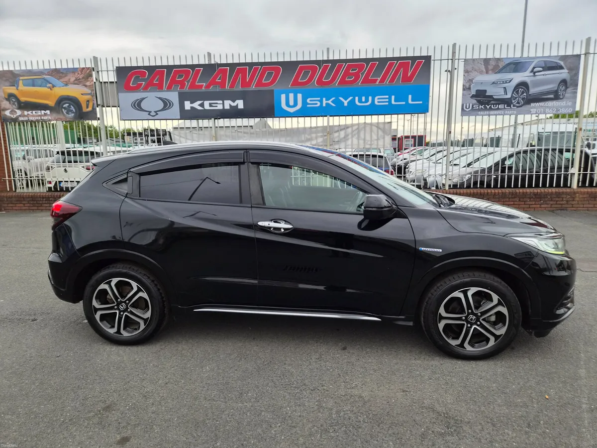 (2yr warranty) 1.5 petrol Hybrid Automatic - Image 4