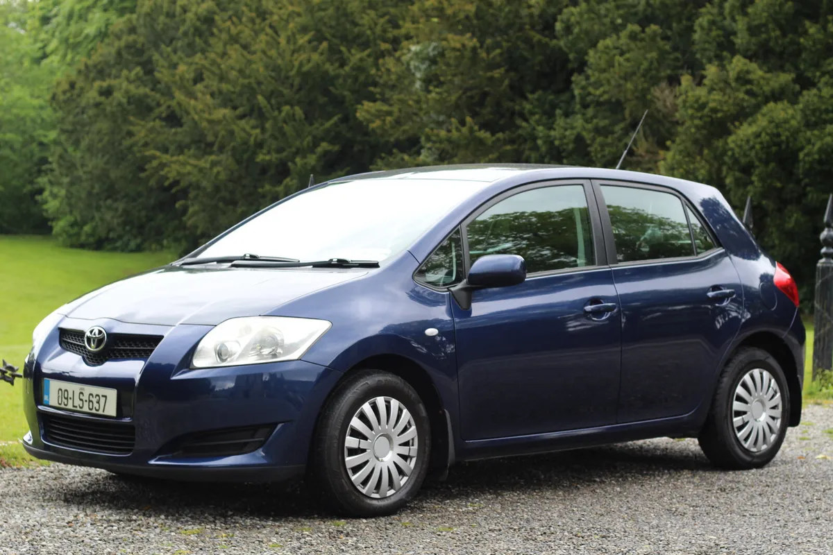 Toyota Auris 2009 - Image 4