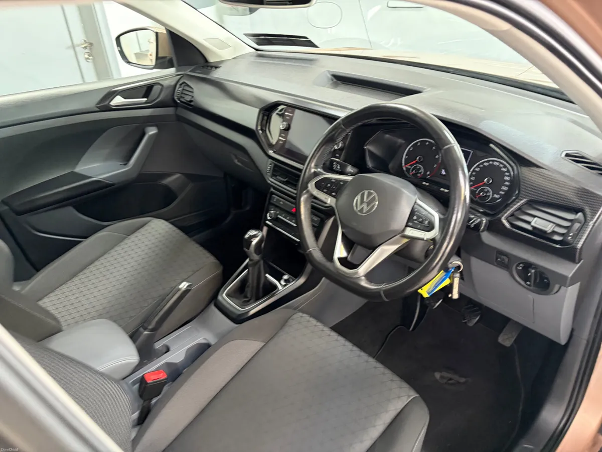 Volkswagen T-Cross 2021. 1.0T LIFE - Image 5