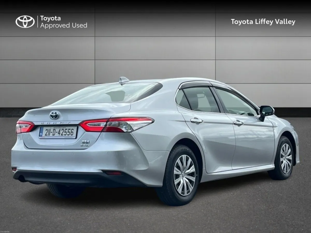 Toyota Camry CAMRY HYBRID - Image 2