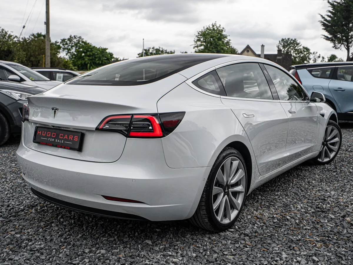 2020 Tesla Model 3/SOH 90%/38k kms/1yr warranty - Image 3