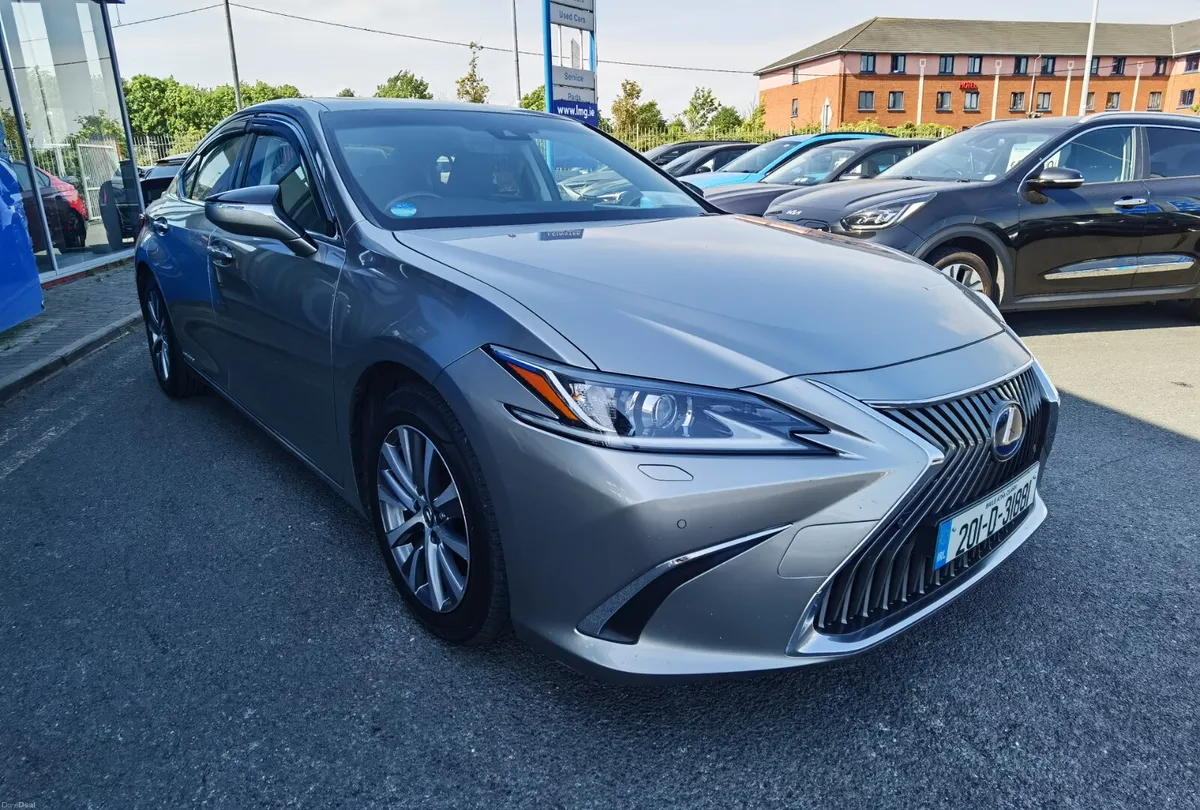 LEXUS ES 300H 2.5 EXECUTIVE AUTO HEV **SUNROOF** - Image 4