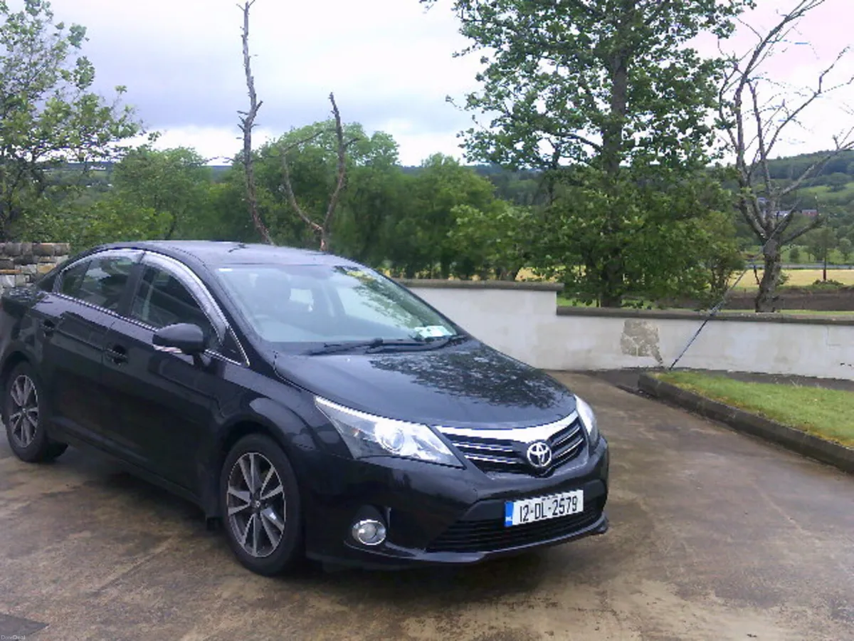 Toyota Avensis 2012 - Image 1