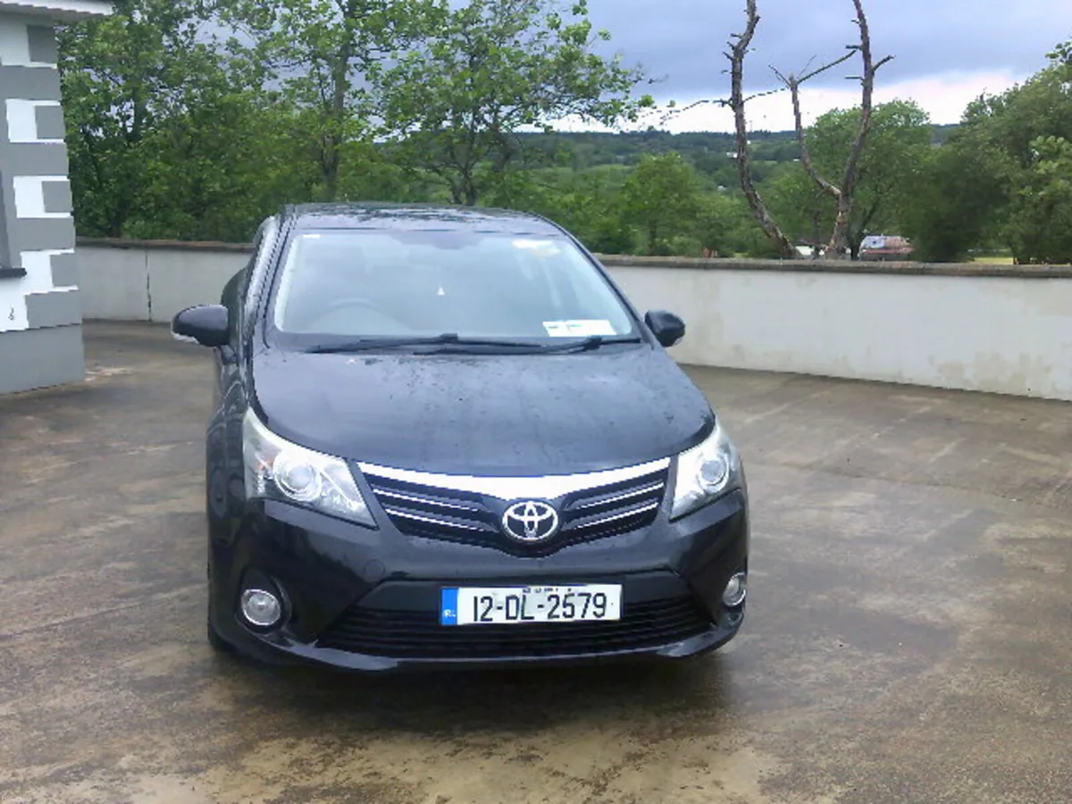 Toyota Avensis 2012 - Image 2
