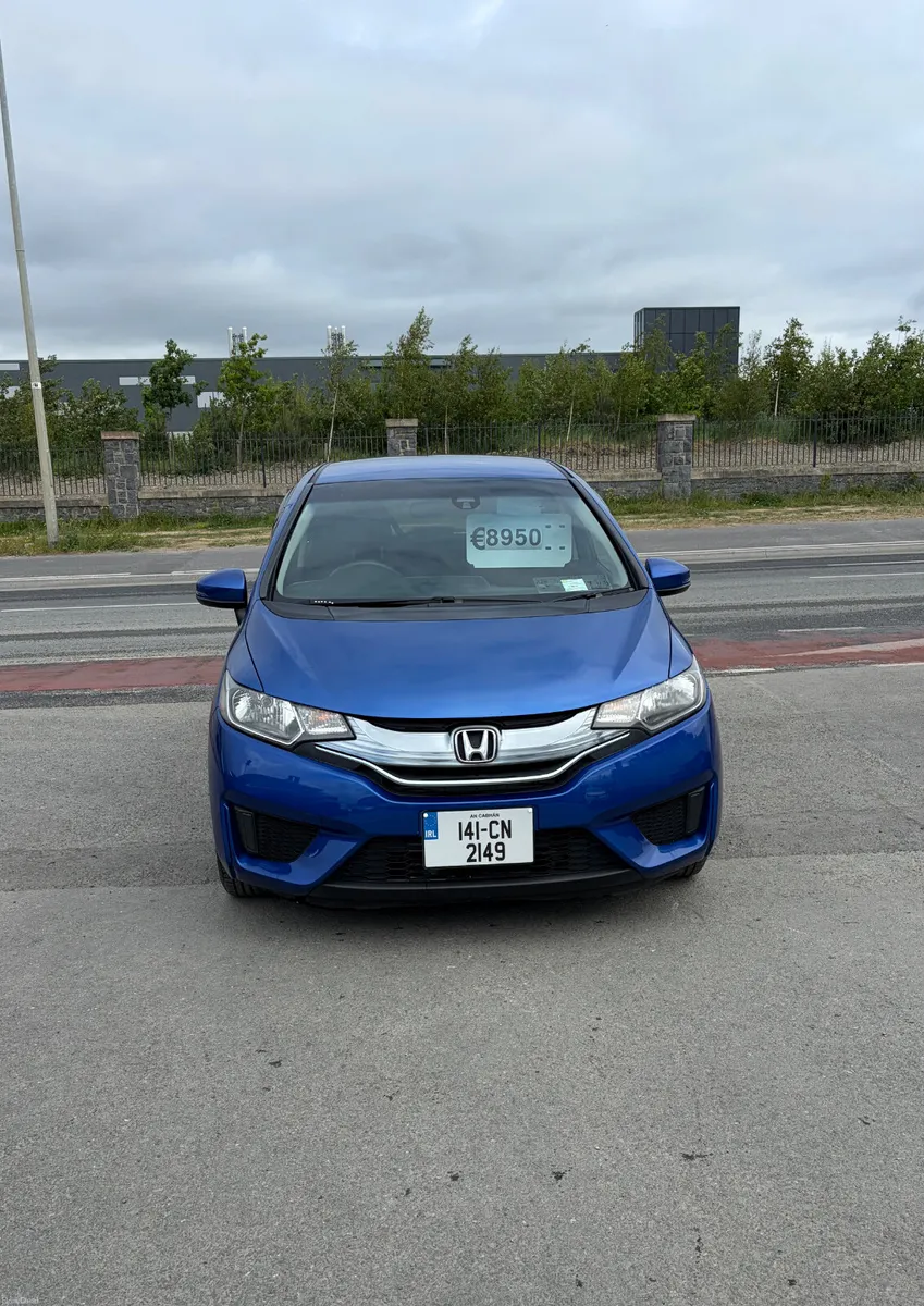 2014 Honda Fit (Jazz) 1.5 Hybrid Automatic - Image 2