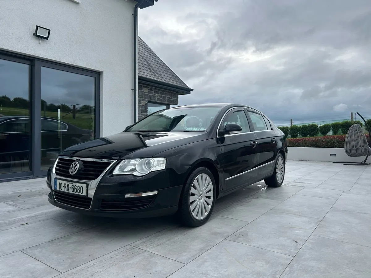 Volkswagen Passat 2 litre - Image 4