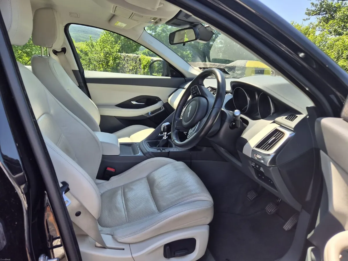 2018 Jaguar E-Pace 2.0D 150PS — Manual — Leather - Image 4