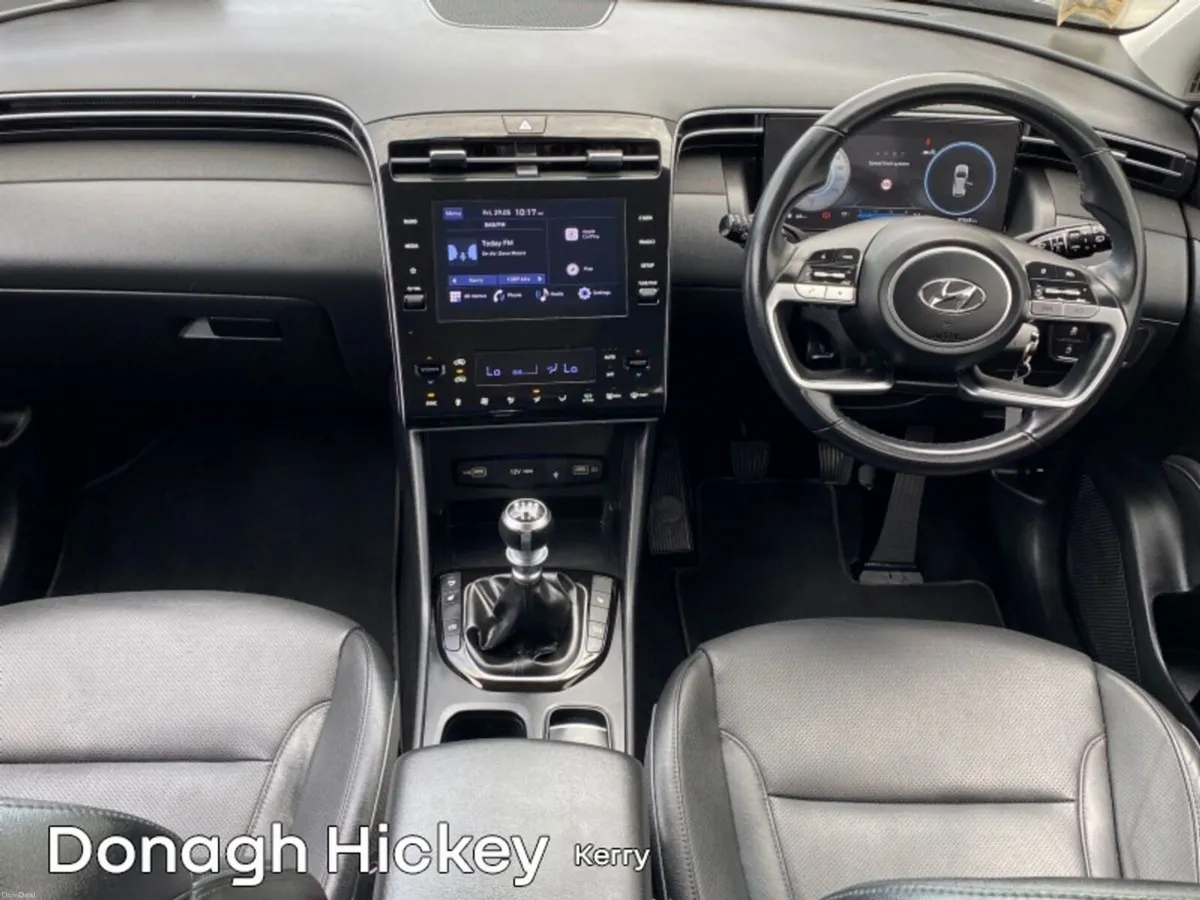 Hyundai Tucson 2WD Executive - Image 2
