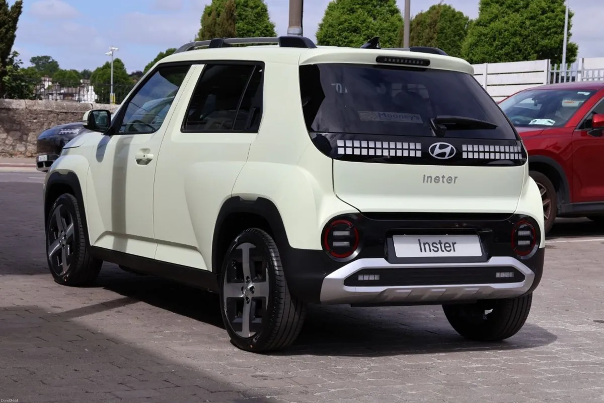 Hyundai INSTER Elegance 49kwh **available to order - Image 6