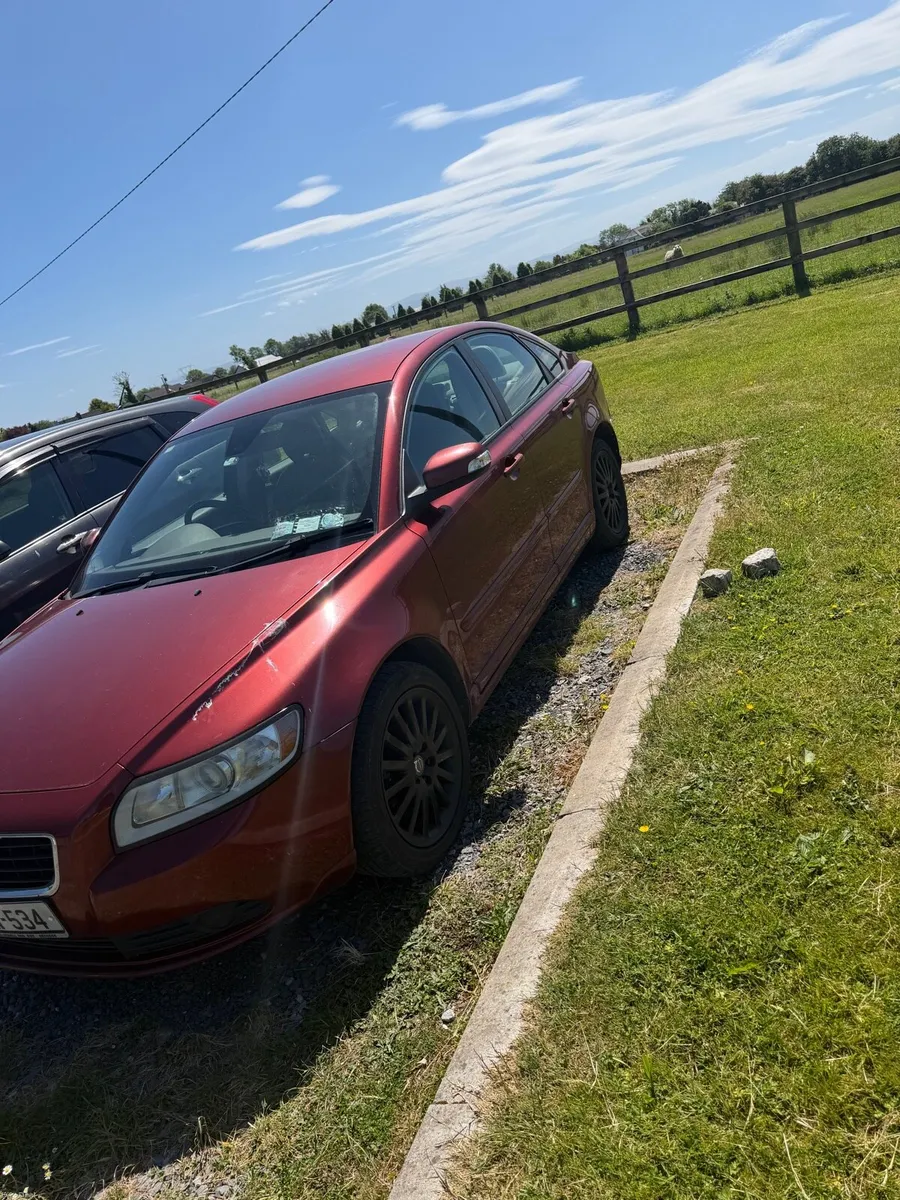 Sell or swap Volvo  s40 - Image 2