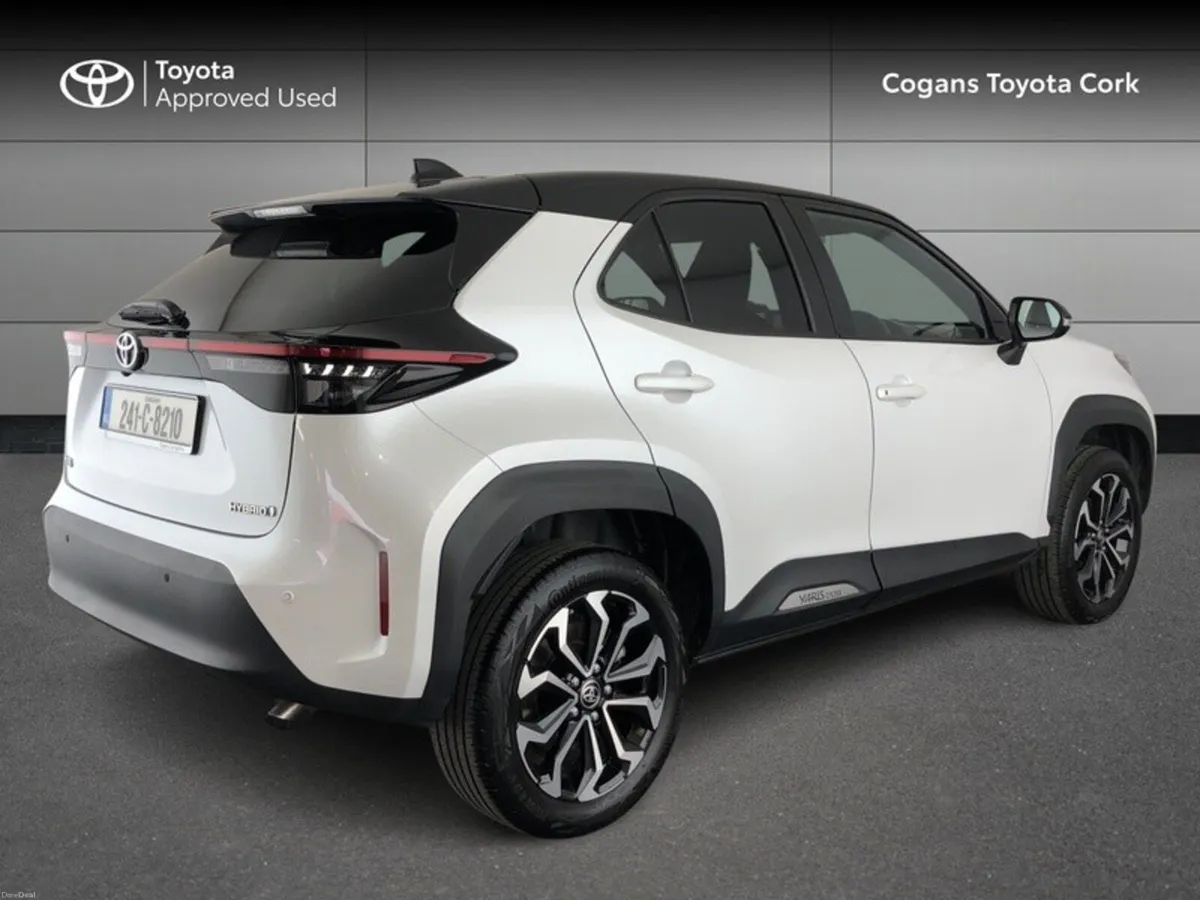 Toyota Yaris Cross YARIS CROSS LUNA SPORT - Image 2
