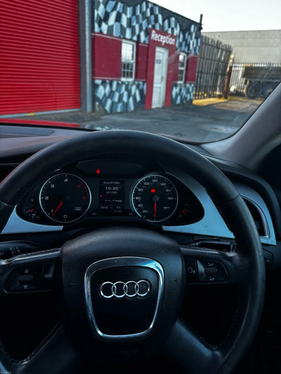 Audi A4 - Image 6