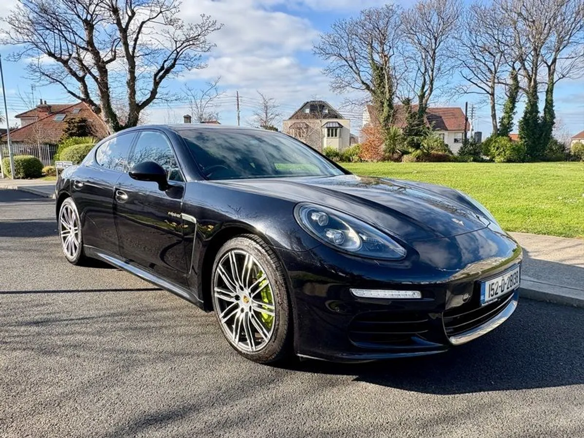 Porsche Panamera Plug-in E-Hybrid - Image 3