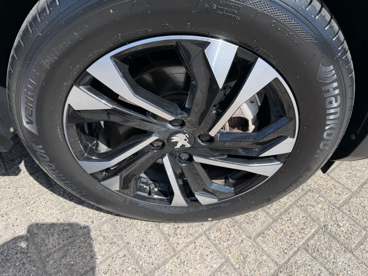 2021 Peugeot 2008 eAllure 50kwh - Image 4