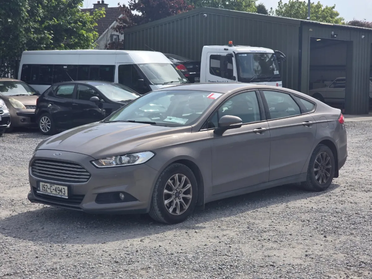 Ford Mondeo 5 DOOR STYLE 1.6 D 115PS 4DR - Image 3