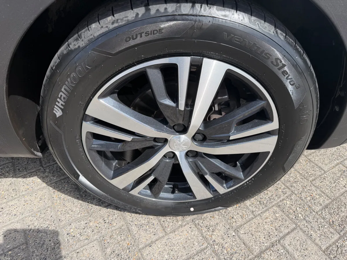 2020 Peugeot 5008 Allure 1.2 - Image 4
