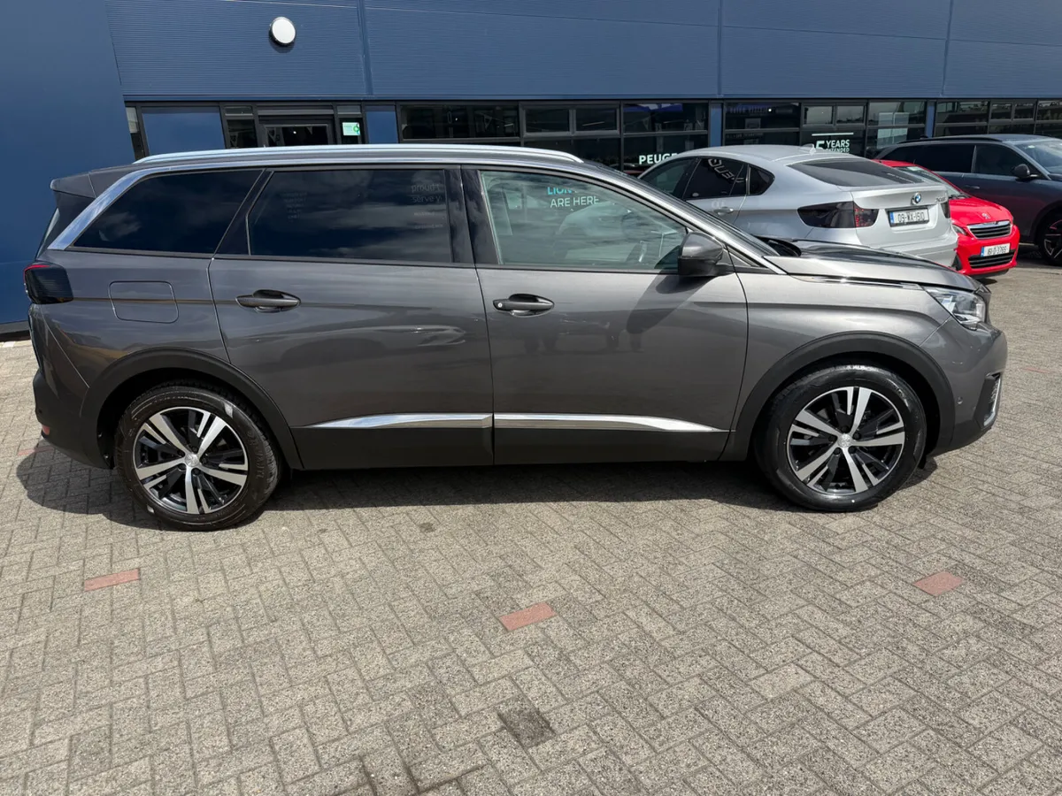 2020 Peugeot 5008 Allure 1.2 - Image 3